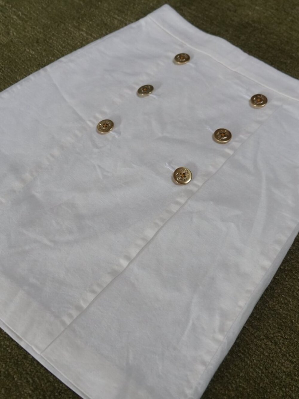 J.Crew white linen mini skirt with anchor buttons - Picture 2 of 8